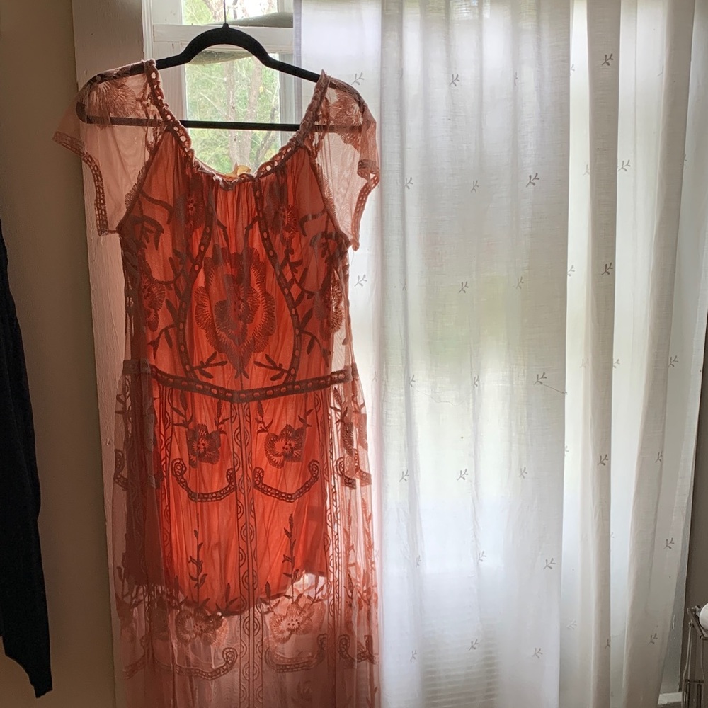 Entro Orange Midi Dress